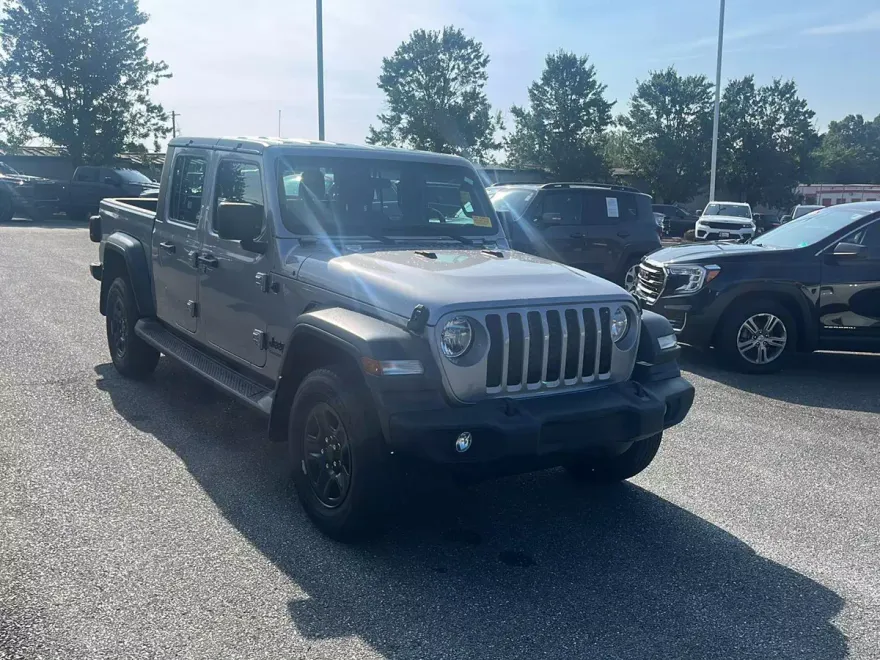 2021 Jeep Gladiator Sport photo 1