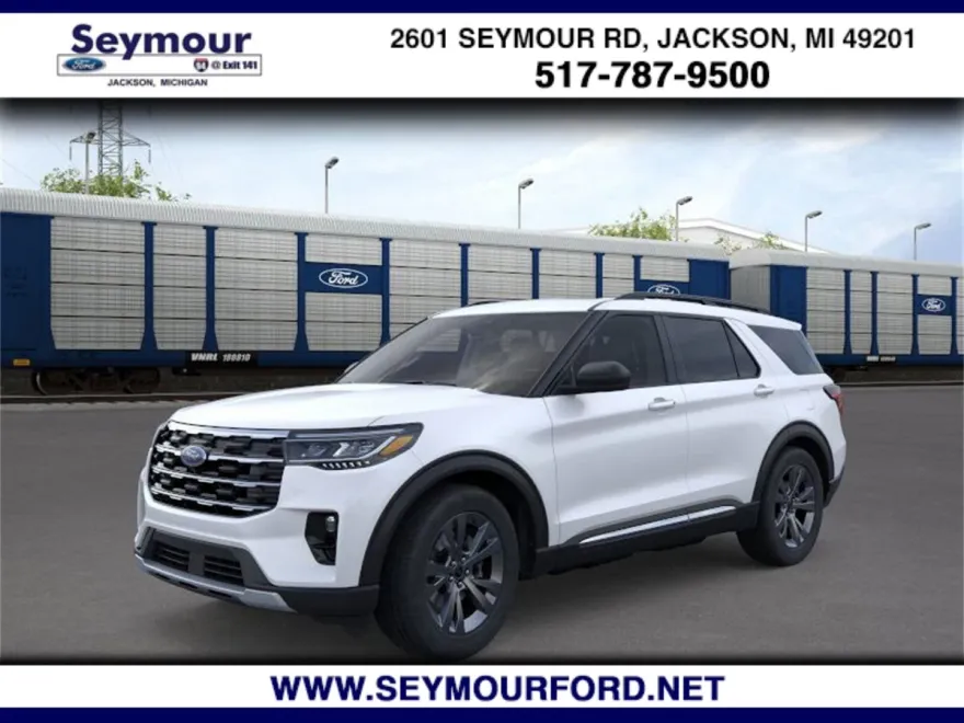 2025 Ford Explorer photo 1
