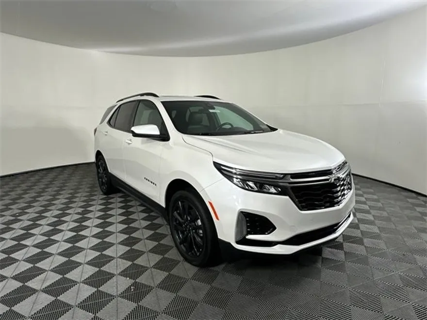 2022 Chevrolet Equinox RS photo 1