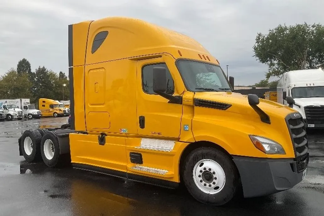2022 Freightliner Cascadia 126" Sleeper Cab photo 1