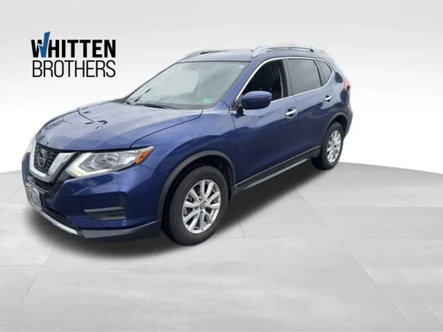 2018 Nissan Rogue SV photo 1