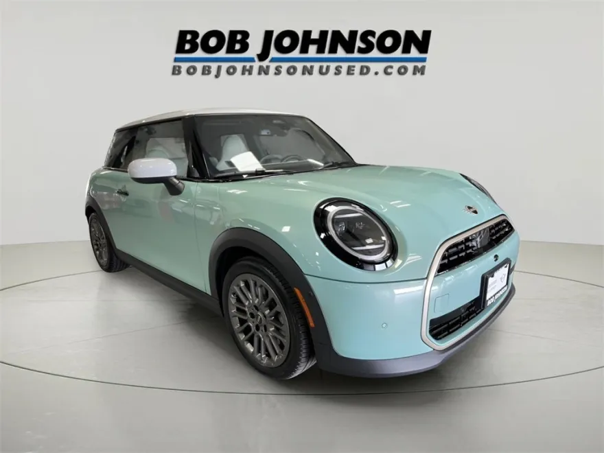 2025 Mini Cooper 2 Door Hardtop photo 1