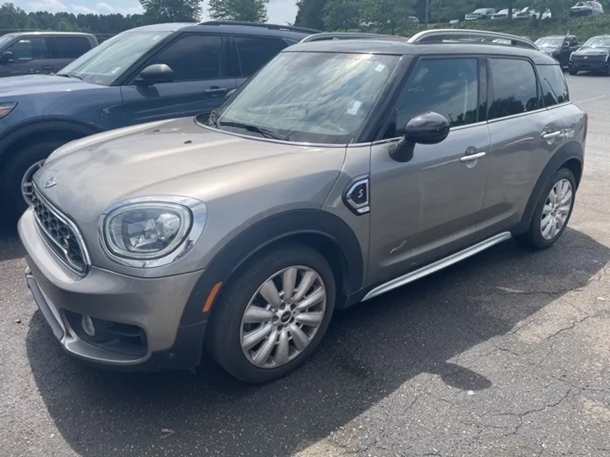 2018 Mini Cooper S ALL4 photo 1