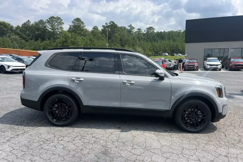 2025 Kia Telluride X-Line photo 1