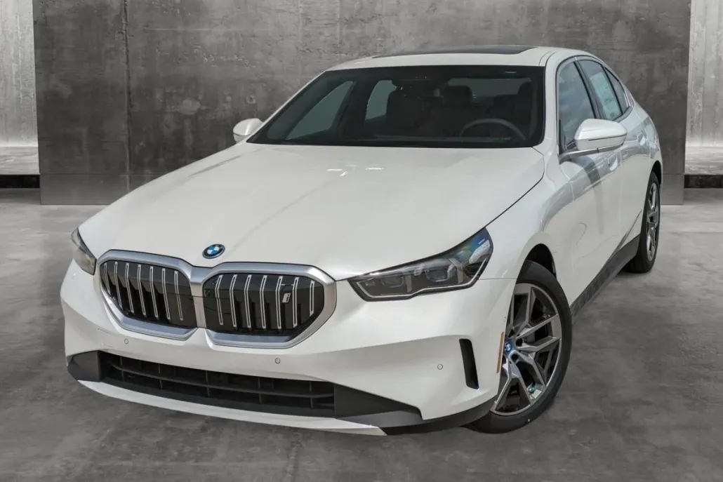 2025 Bmw i5 xDrive40 photo 1