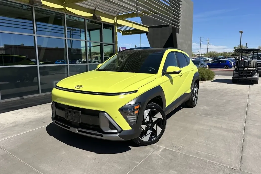 2024 Hyundai Kona Limited photo 1