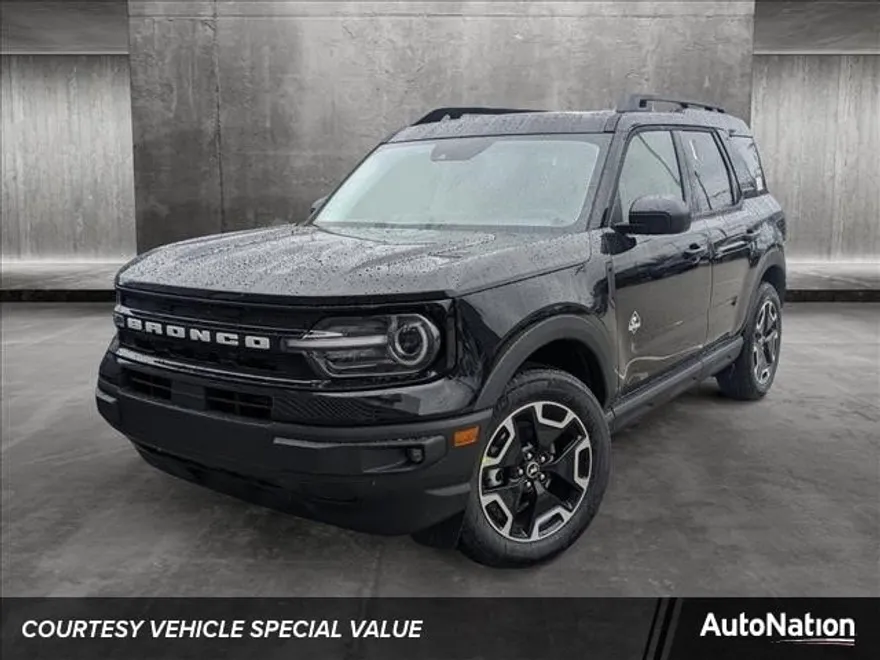 2024 Ford Bronco Sport Outer Banks photo 1
