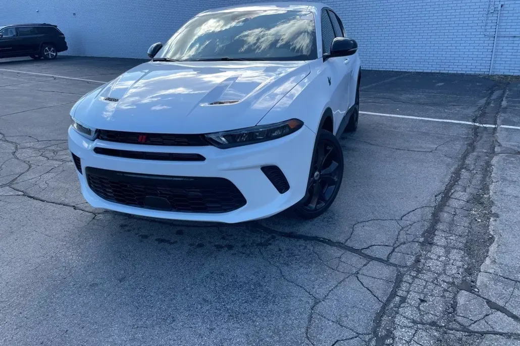 2024 Dodge Hornet GT photo 1