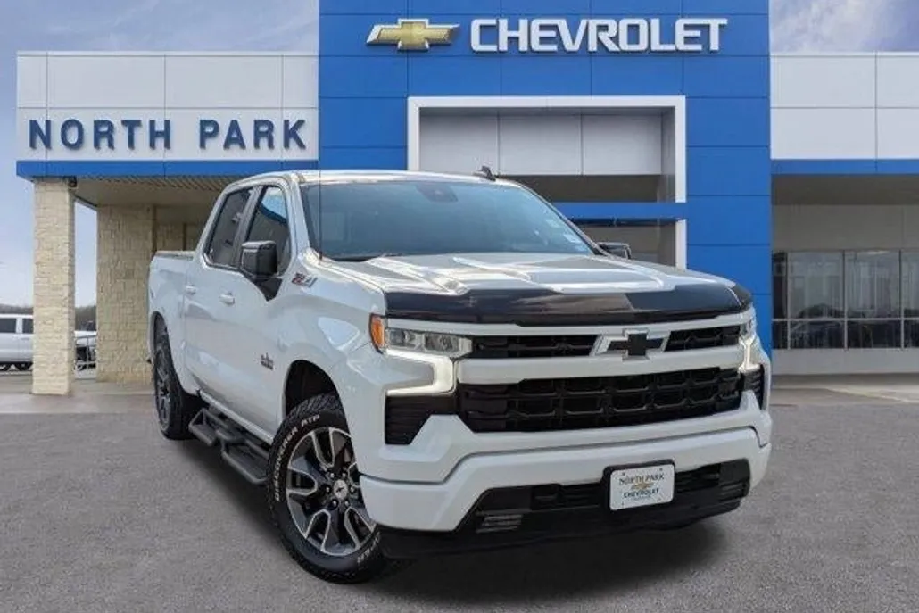 2023 Chevrolet Silverado 1500 RST photo 1