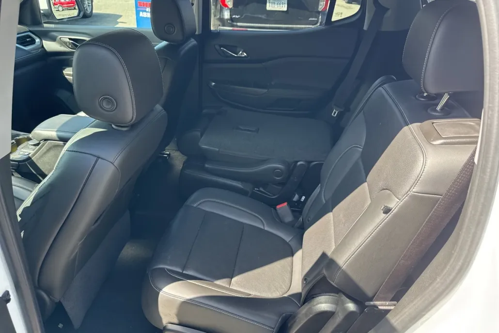 2023 Gmc Acadia SLT photo 1