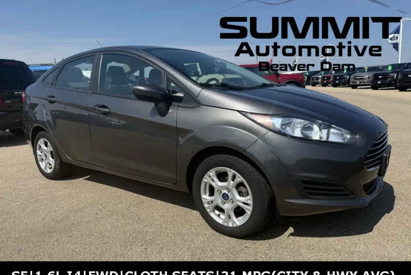 2017 Ford Fiesta SE photo 1