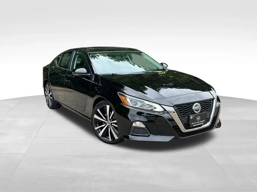 2019 Nissan Altima 2.5 SR photo 1