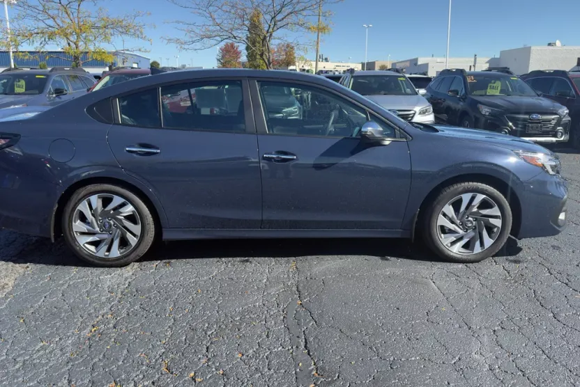 2025 Subaru Legacy Touring XT photo 1