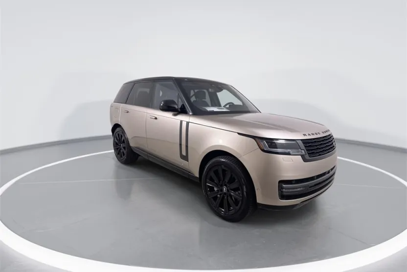 2025 Land Rover Range Rover SE photo 1