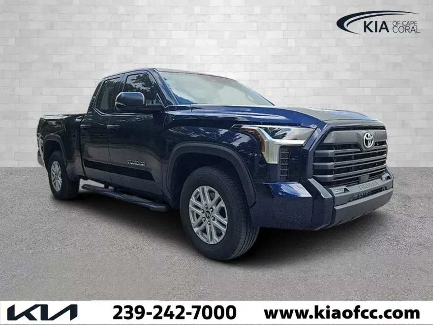 2022 Toyota Tundra SR5 photo 1