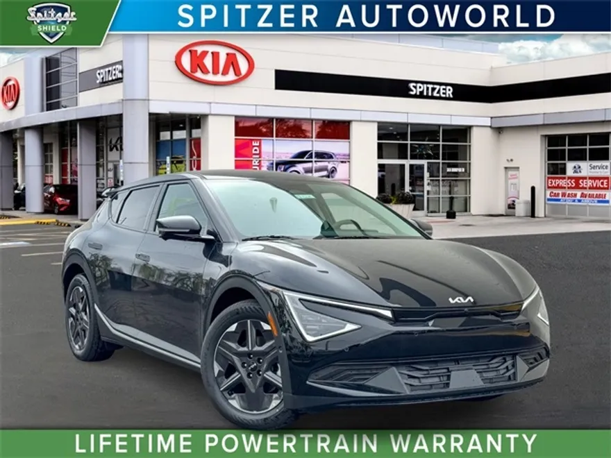 2025 Kia EV6 Light photo 1