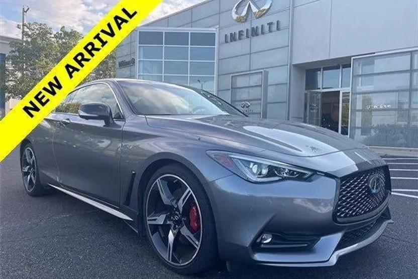 2022 Infiniti Q60 Red Sport 400 photo 1
