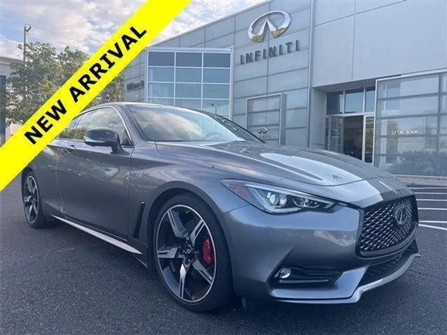 2022 Infiniti Q60 Red Sport 400 photo 1