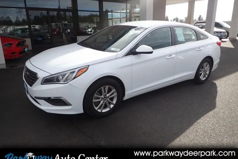 2016 Hyundai Sonata SE photo 1