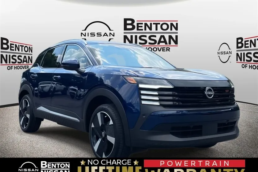 2025 Nissan Kicks SR photo 1