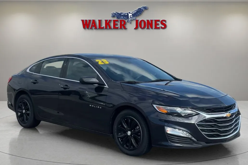 2023 Chevrolet Malibu 1LT photo 1