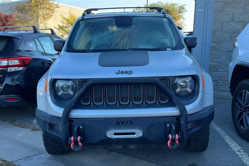 2018 Jeep Renegade Trailhawk photo 1