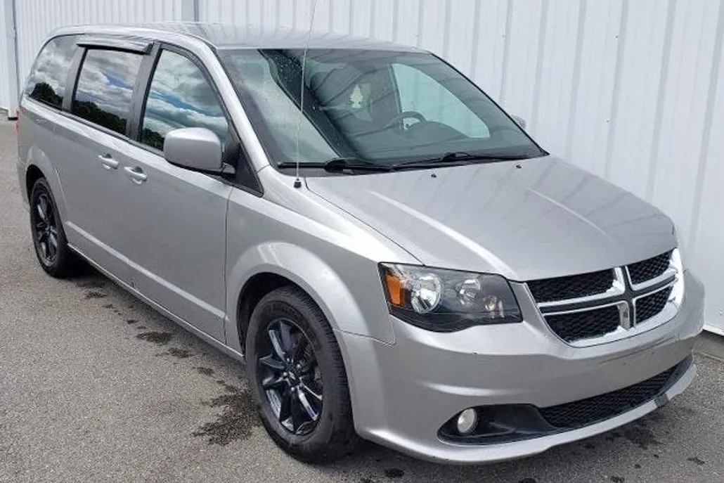 2019 Dodge Grand Caravan GT photo 1