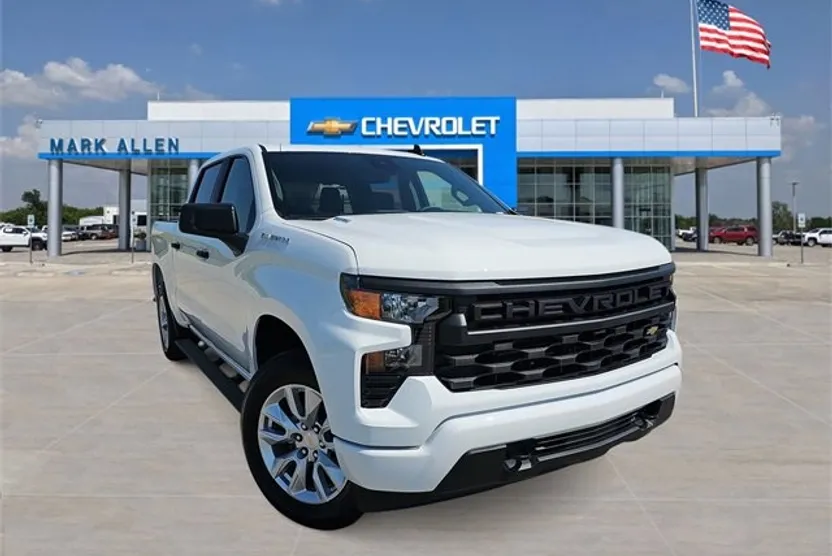 2026 Chevrolet Silverado 1500 Custom photo 1