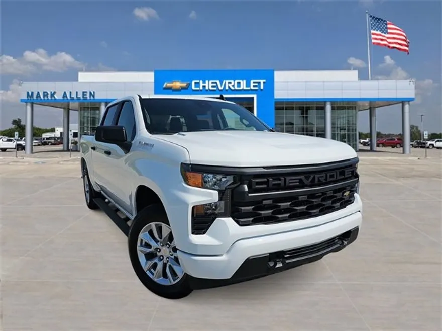 2026 Chevrolet Silverado 1500 Custom photo 1