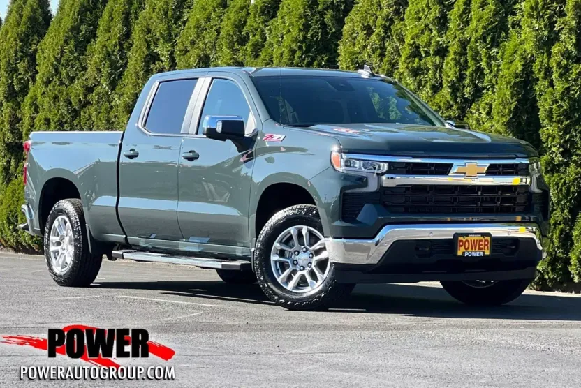 2026 Chevrolet Silverado 1500 LT photo 1