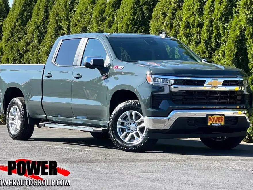 2026 Chevrolet Silverado 1500 LT photo 1