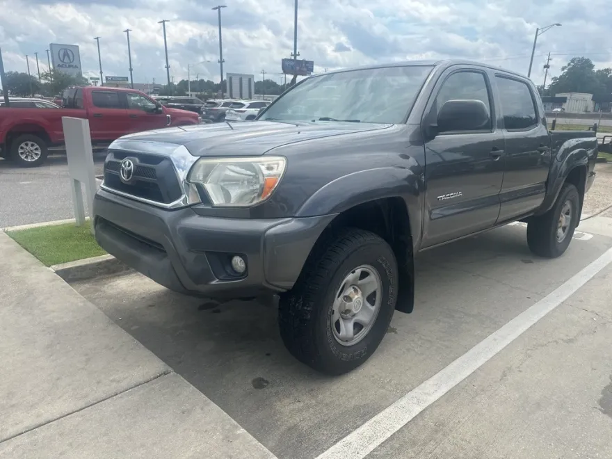 2013 Toyota Tacoma PreRunner SR5 photo 1