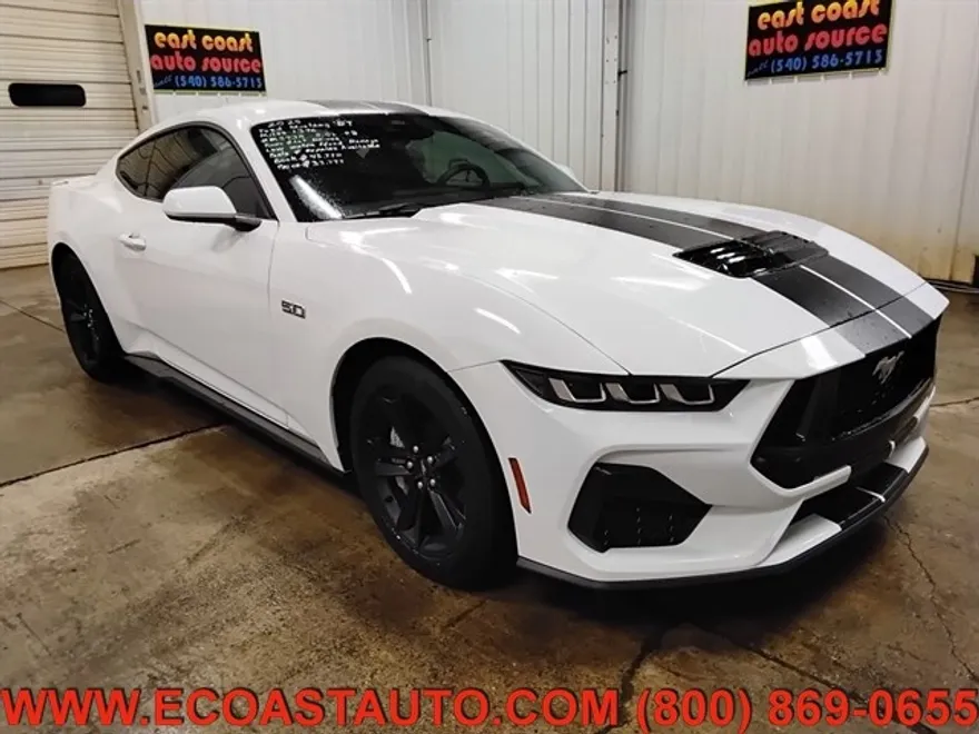 2025 Ford Mustang GT Premium photo 1