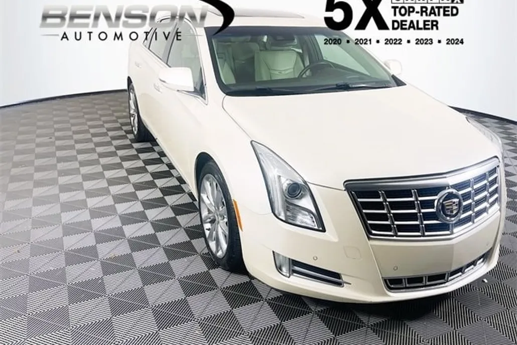2013 Cadillac XTS Premium photo 1