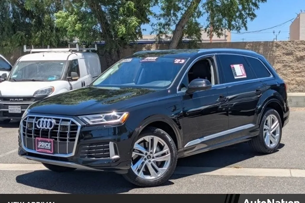 2023 Audi Q7 Premium 45 photo 1