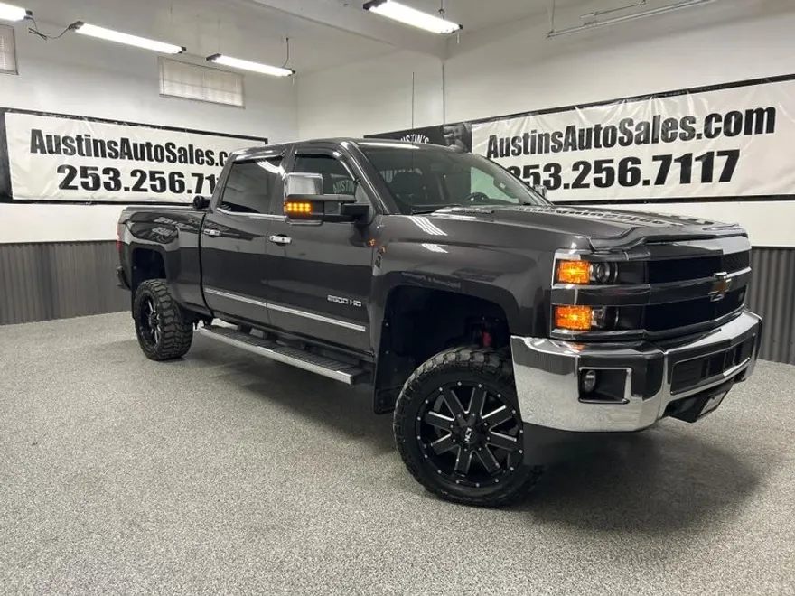 2015 Chevrolet Silverado 2500HD LTZ photo 1