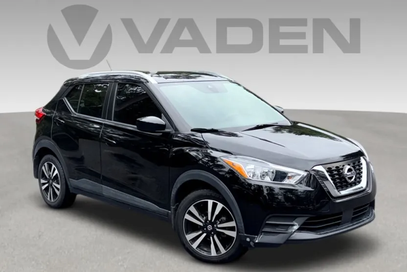 2020 Nissan Kicks SV photo 1