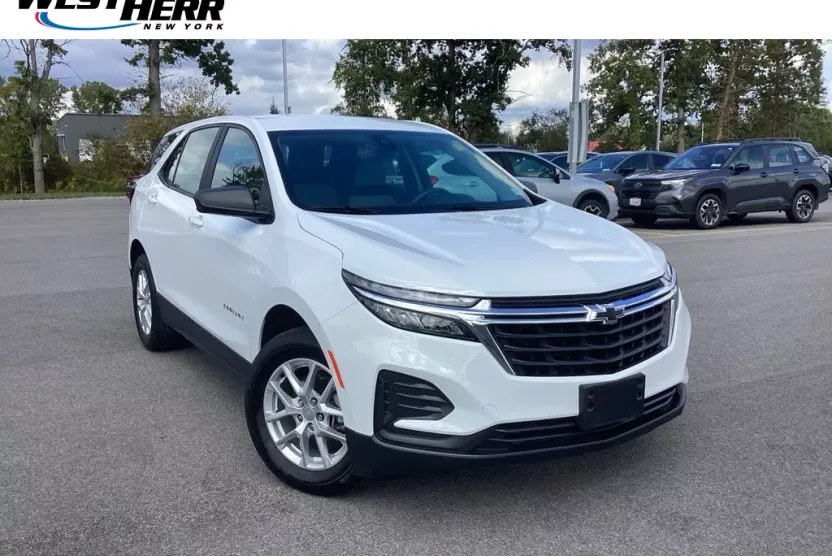 2024 Chevrolet Equinox LS photo 1