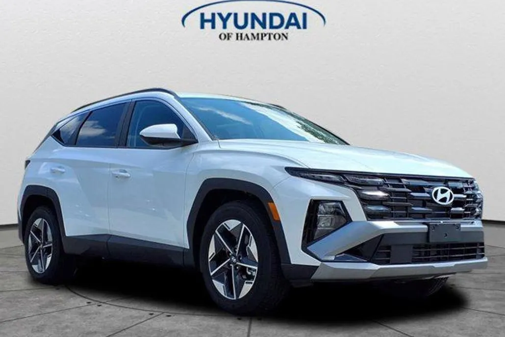 2025 Hyundai Tucson SEL photo 1