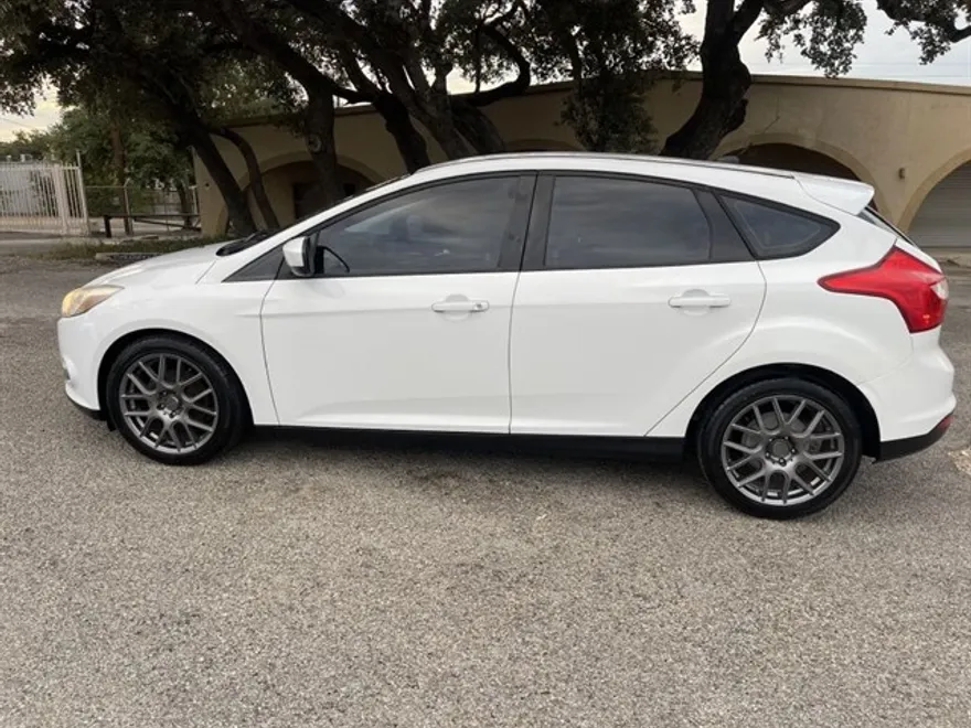 2012 Ford Focus SE photo 1