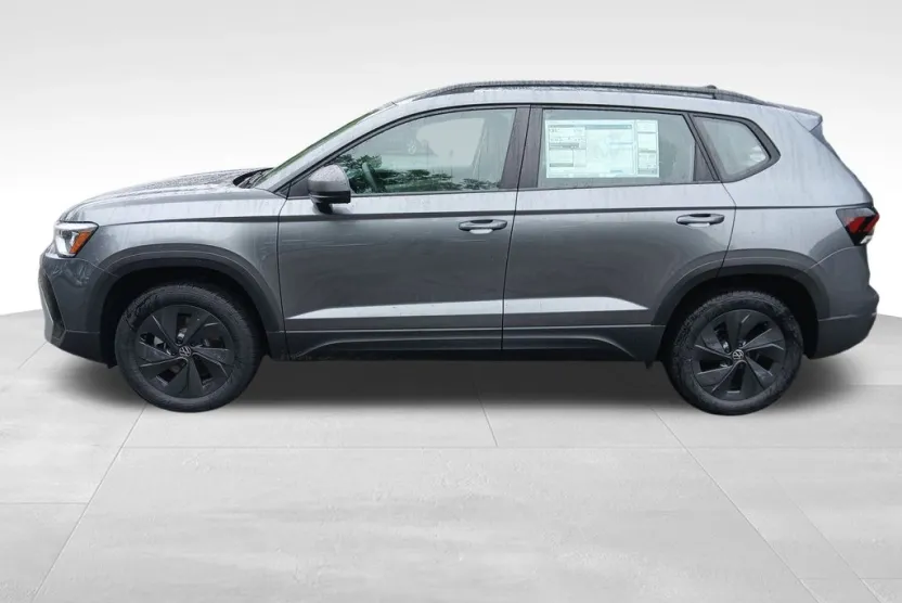 2025 Volkswagen Taos S photo 1
