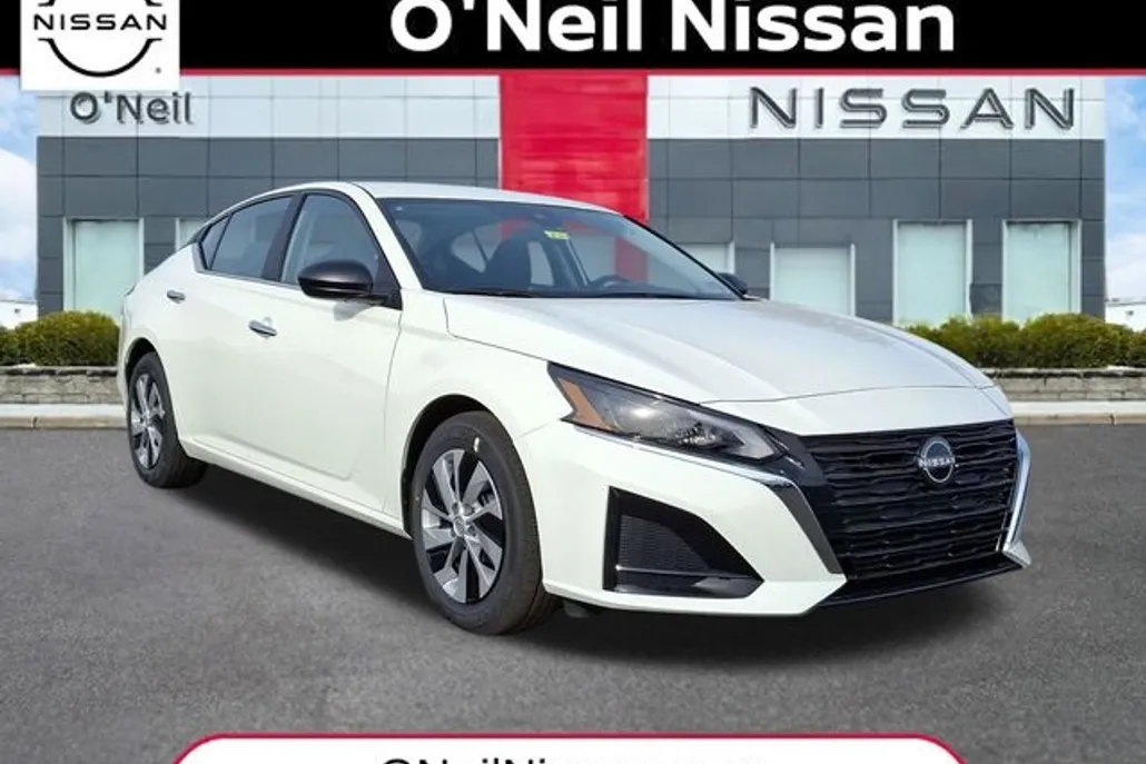 2025 Nissan Altima S photo 1