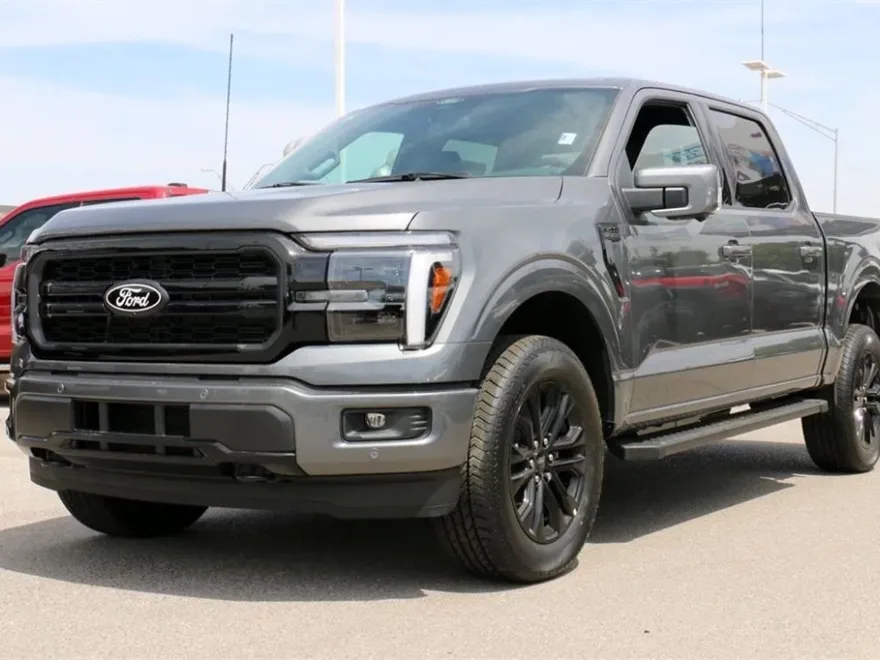 2025 Ford F-150 Lariat photo 1