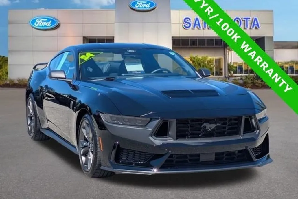 2024 Ford Mustang Dark Horse photo 1