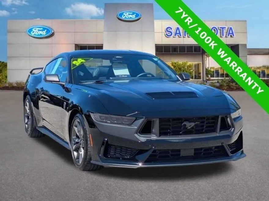 2024 Ford Mustang Dark Horse photo 1