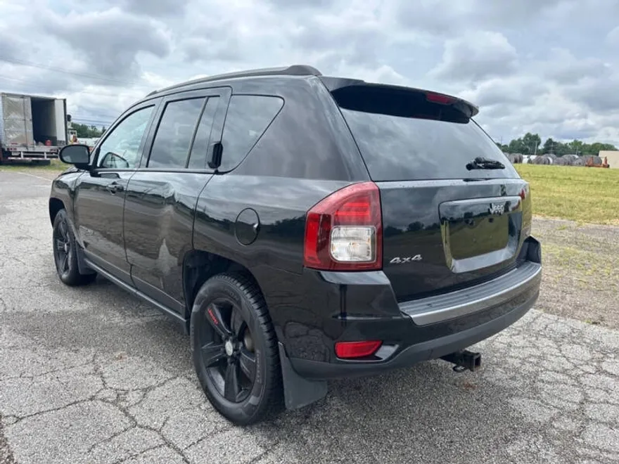 2016 Jeep Compass Sport photo 1