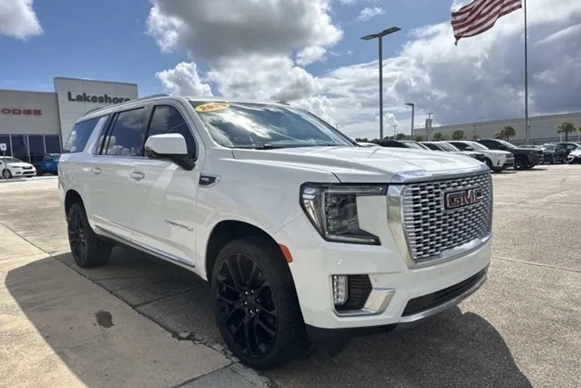 2023 Gmc Yukon XL Denali photo 1