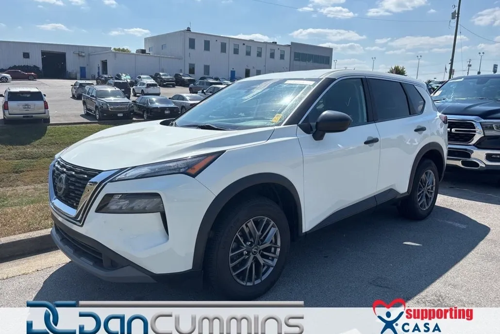 2023 Nissan Rogue S AWD photo 1