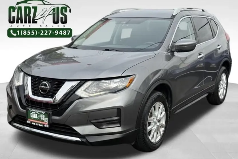 2018 Nissan Rogue SV photo 1