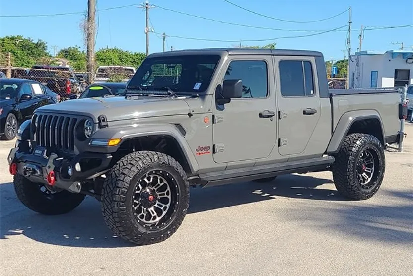 2020 Jeep Gladiator Overland photo 1